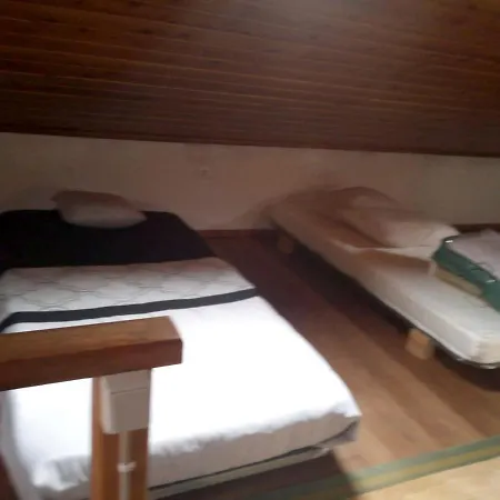 3 Bedrooms House With Sea View And Enclosed Garden At Holiday home